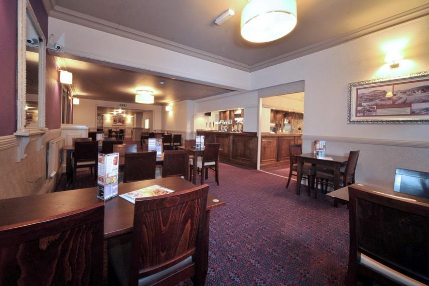 The Duke Of Wellington Wetherspoon Hotel Minehead Exterior photo